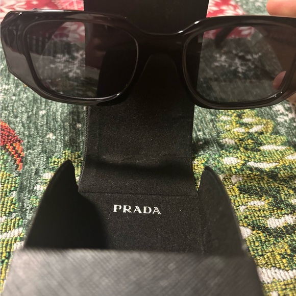 prada milano sunglasses - Picture 4 of 4